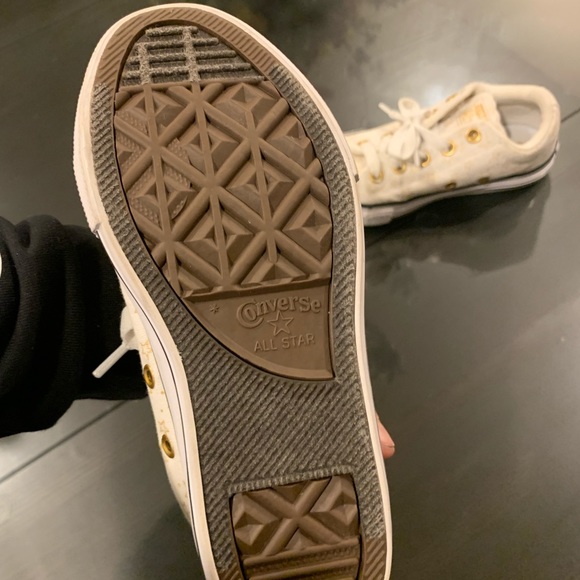 Converse size 1 - Picture 3 of 3